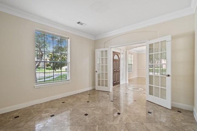 Photo - 6026 Briar Hill Ct