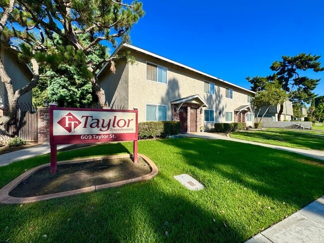 Photo - 609 Taylor St