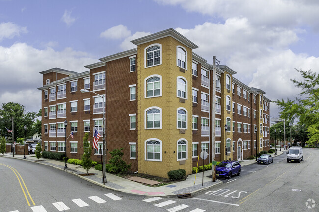 Primary Photo - Lakeside Residence