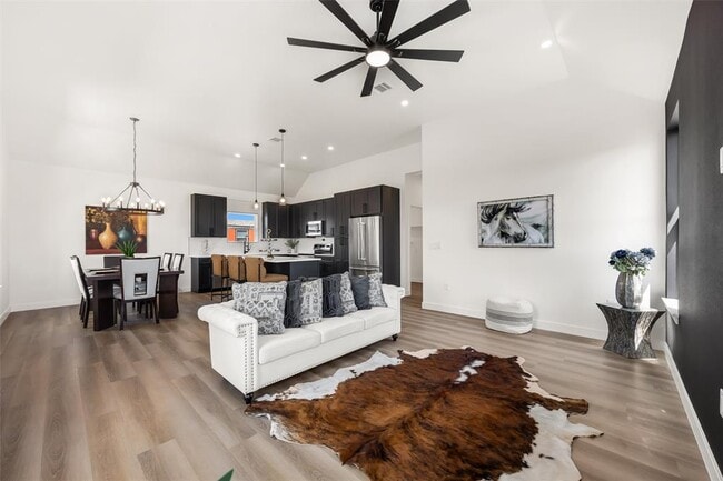 Photo - 260 Amaranta Ln