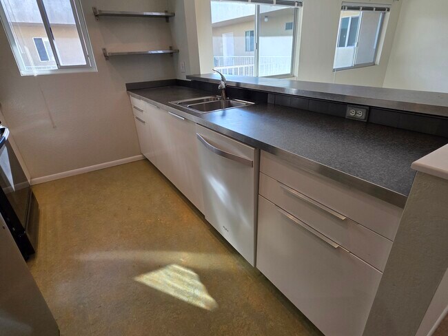 3762 Hughes Ave Unit 312