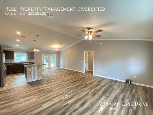 Photo - 296 Oak Ln Dr