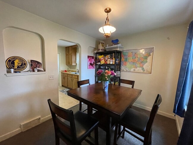 Photo - AVAILABLE JUNE 1ST -4 bed/ 2 bath Home Near Campus!