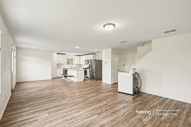 Photo - 1020 Valerian Dr