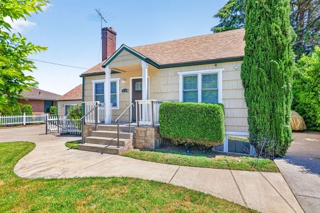 1414 NE 109th Ave