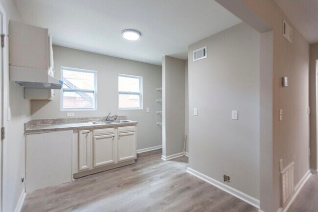 Photo - 199 Troy St NW Unit 1