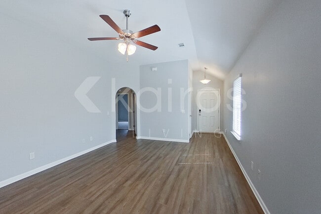 Photo - 107 Dawson's Ml Dr