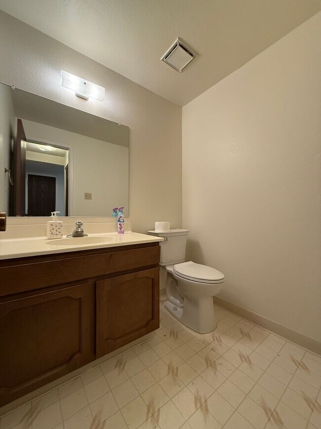 Photo - Comfort and Convenience in South Reno Near Huffaker Trailhead