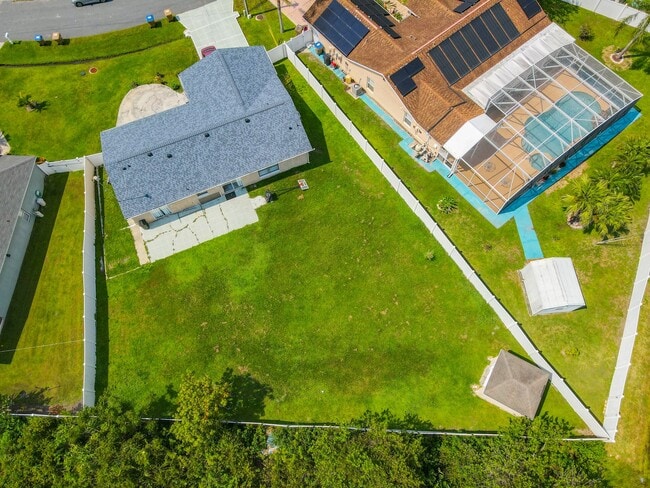 Photo - 853 Blanc Ct