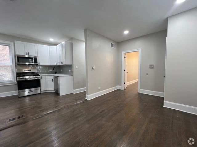 Building Photo - 2 bedroom in Chicago IL 60647 Unit 1F Rental