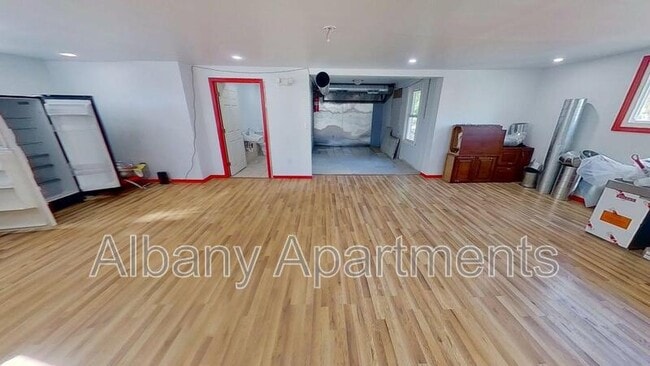 Building Photo - 4 Ten Eyck Ave