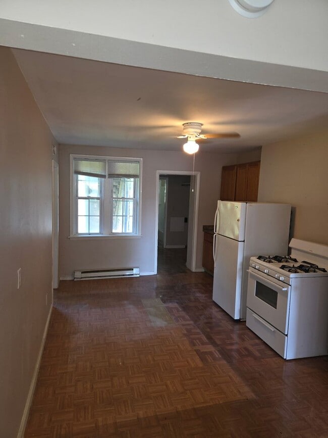 Building Photo - 3 Olmstead St Unit 3 Olmstead Street  1