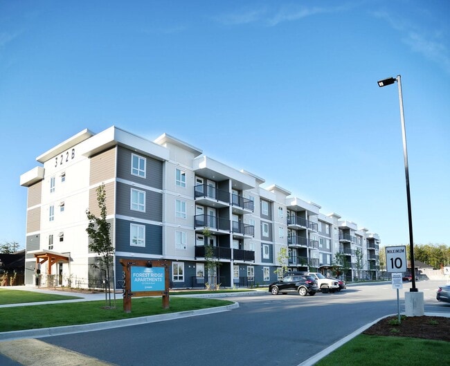 Building Photo - Forest Ridge