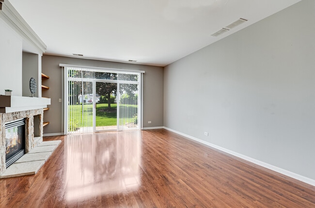Photo - 913 Genesee Dr