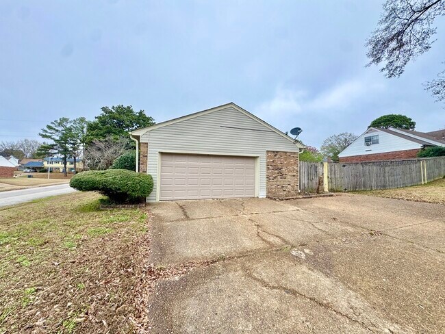 Photo - 2664 Richwood St