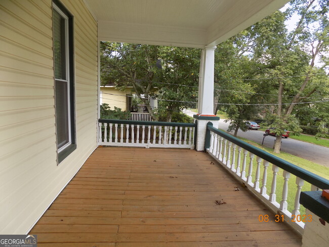 Photo - 304 Boulevard