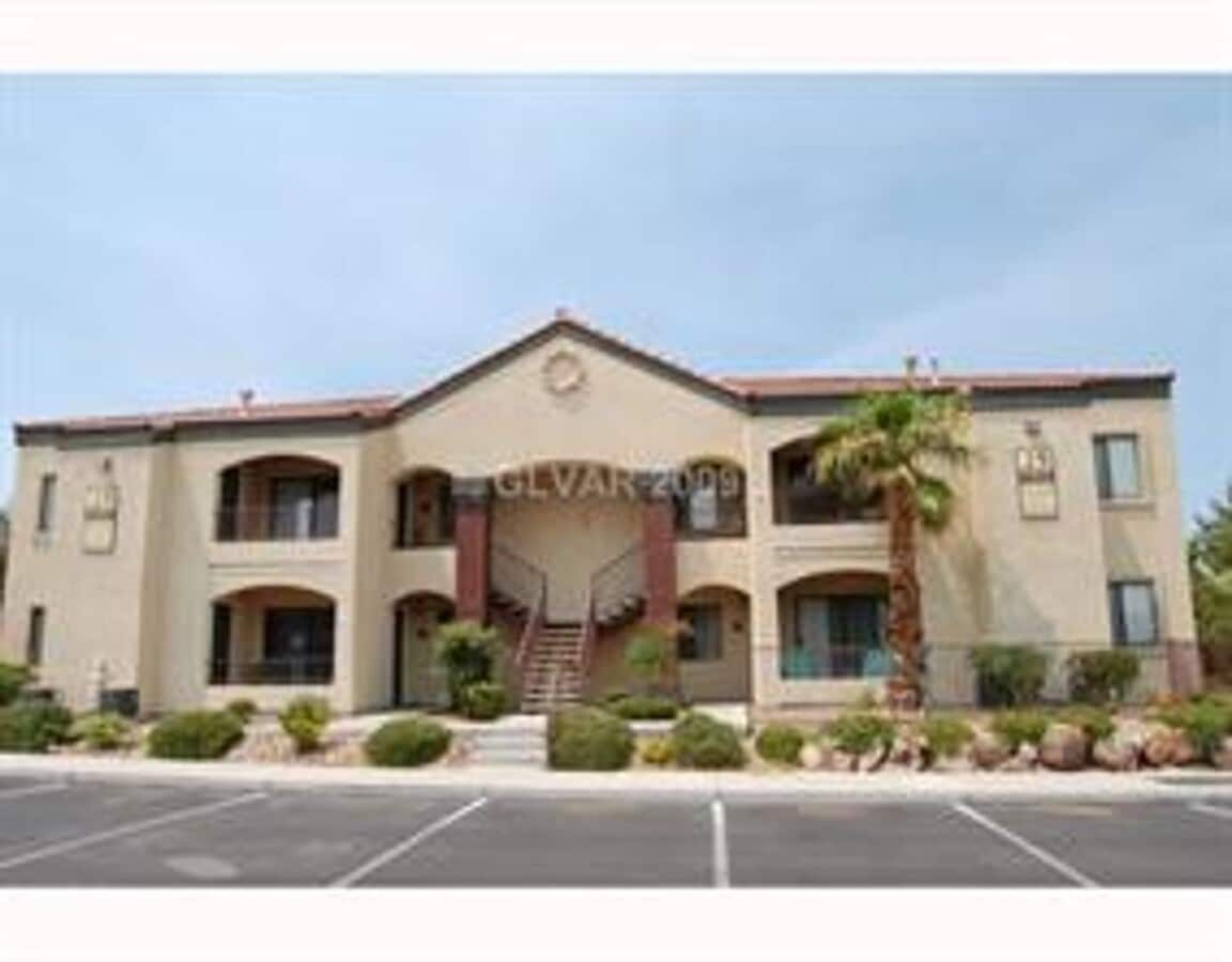 Spacious Condo with Resort-Style Amenities! - Spacious Condo with Resort-Style Amenities!