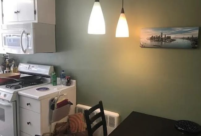 Photo - 31 Alton Pl Unit 2