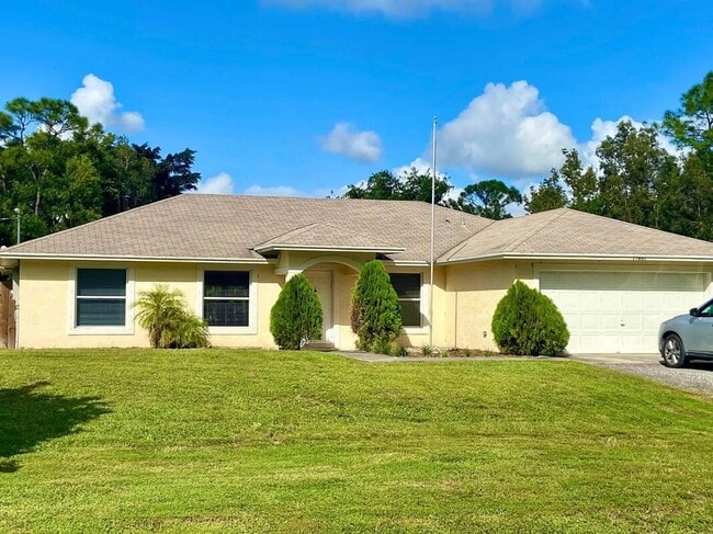Building Photo - 17461 W Alan Black Blvd Rental