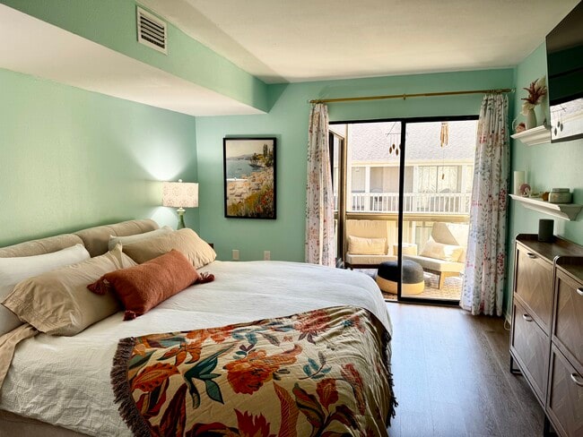Photo - 2220 Bahia Vista St Unit G7