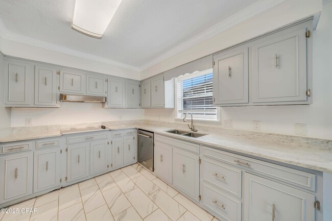 Photo - 205 Sunset Ln