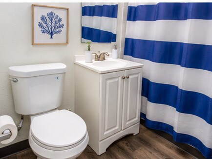 Siegel Suites Twain IV