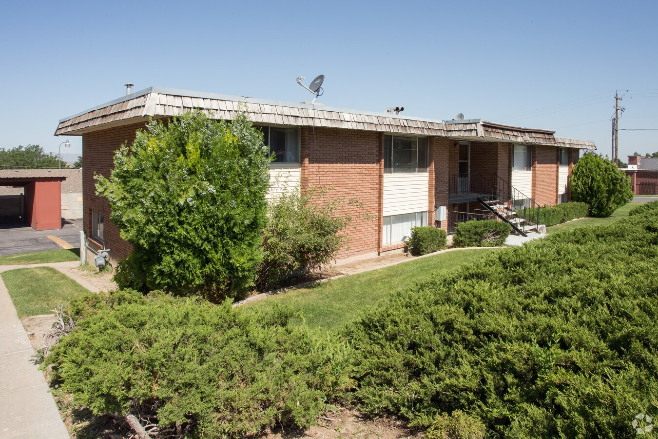 Woodland Manor - Woodland Manor