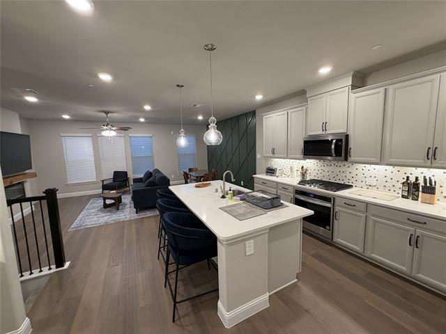 Photo - 328 Greenhouse Dr