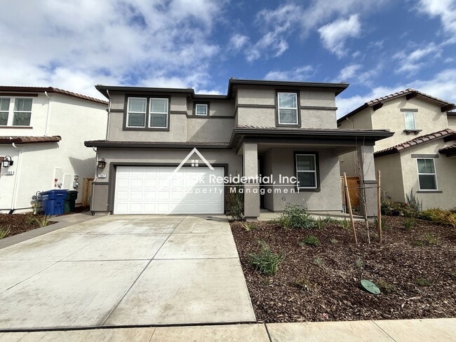 Building Photo - Newer Sacramento 4bd/3ba House!
