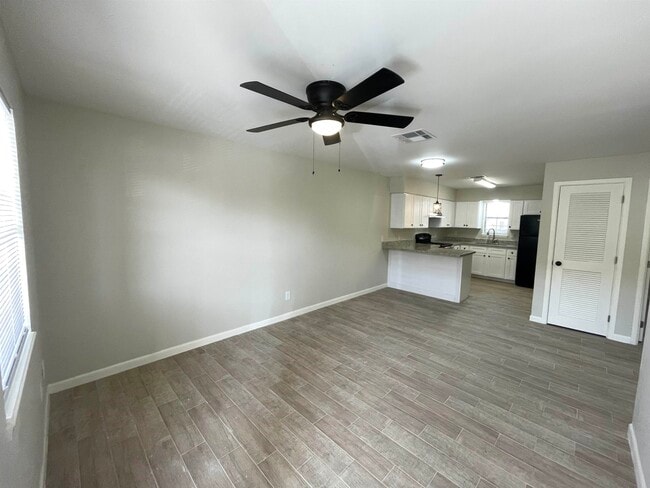 Photo - 3005 E Price St Unit 2