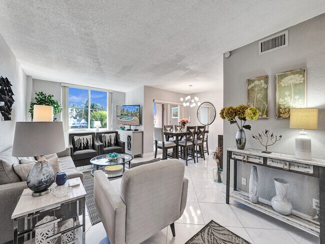 Photo - 1600 SE 15th St Unit 212