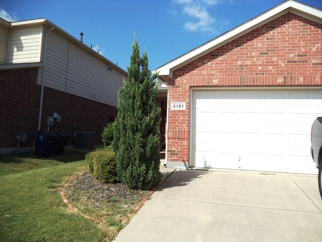 Photo - 2121 Ingrid Ln
