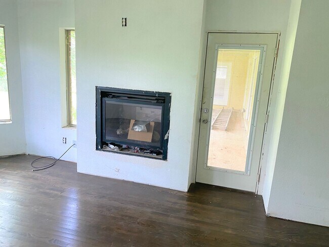 Photo - FOR SALE $389,000 House