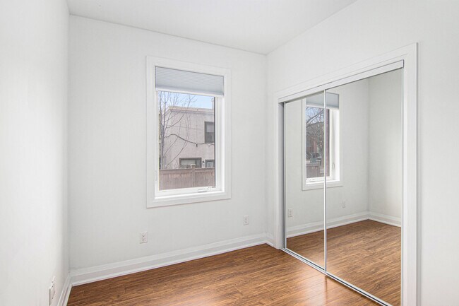 Photo - 186 James St