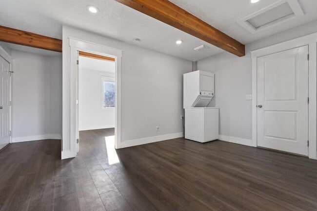 Photo - 3718 Custer Dr