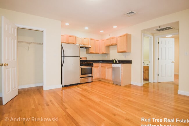 Photo - 393 W Broadway Unit 4