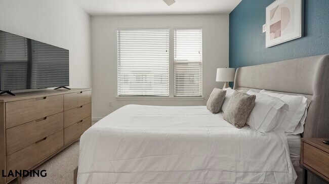 7106 Culebra Commons Unit 4302