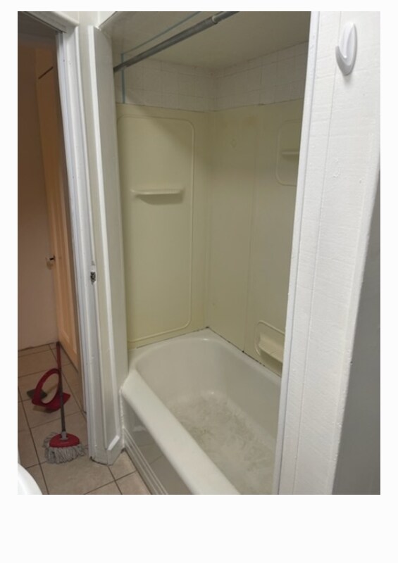 Photo - 23 E Main St Unidad 2