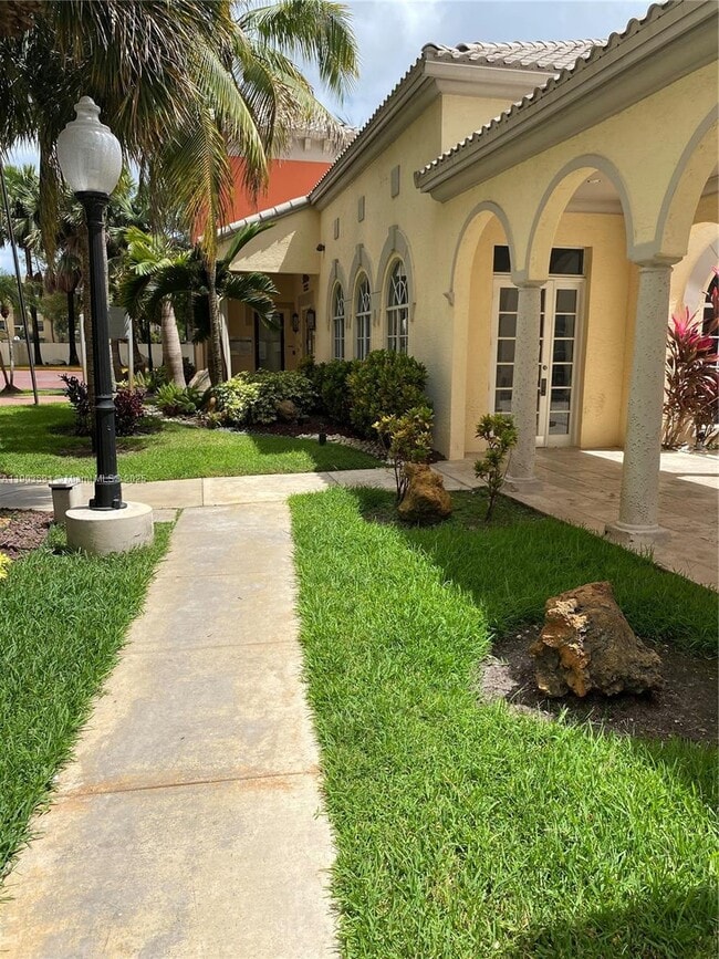 Photo - 8120 Geneva Ct Unit 554