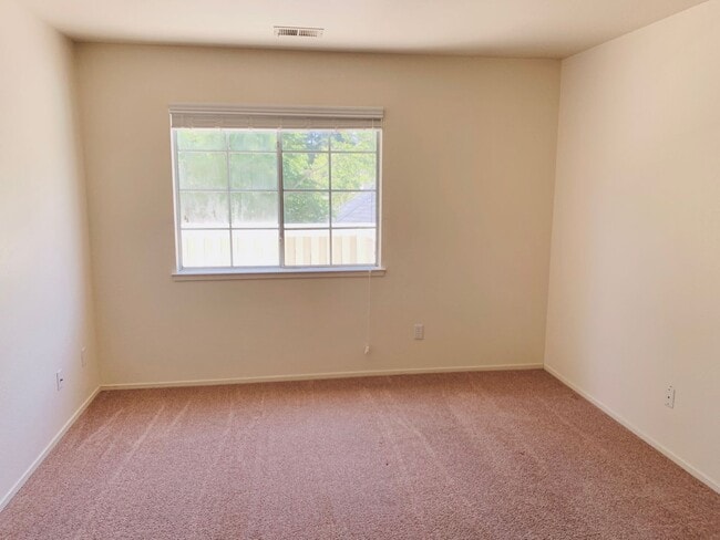 Photo - One Bedroom One Bath Spacious Unit with Large Enclosed Patio