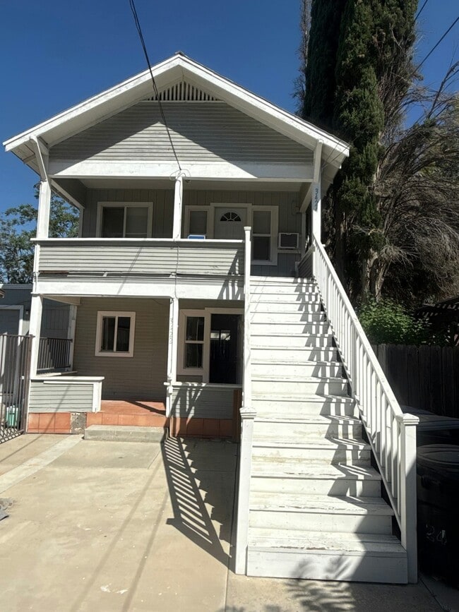 Photo - 3420 Lemon St Unidad 3422