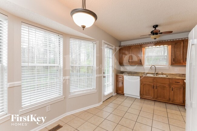 Photo - 682 Brandy Dr