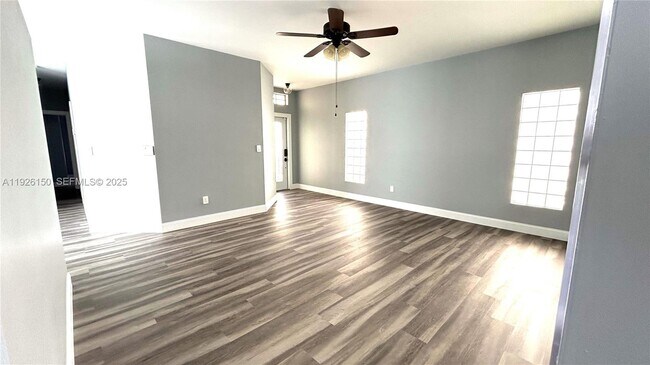 Photo - 17011 NW 13th St