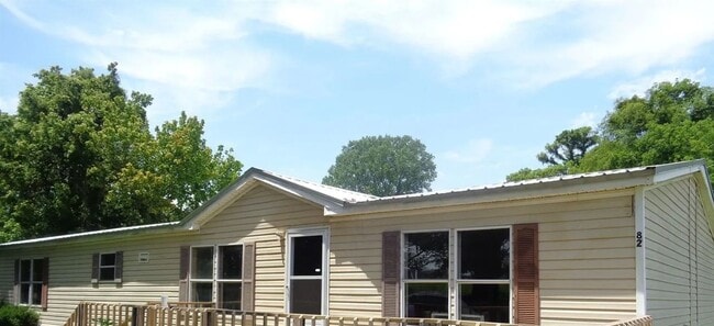 Building Photo - 82 McIver Rd