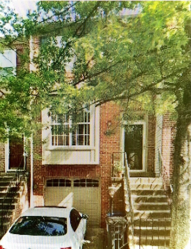 Building Photo - 13127 Plotner Farm Rd