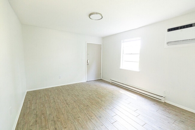 Living Room View #3 - Vista West I (Westgate)