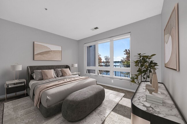 Waters Edge Apartments of Harbortown