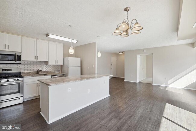 Photo - 12305 Braxfield Ct Unit 406