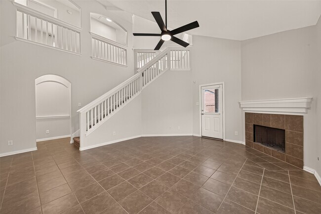 Photo - 6123 Carver Pines Dr