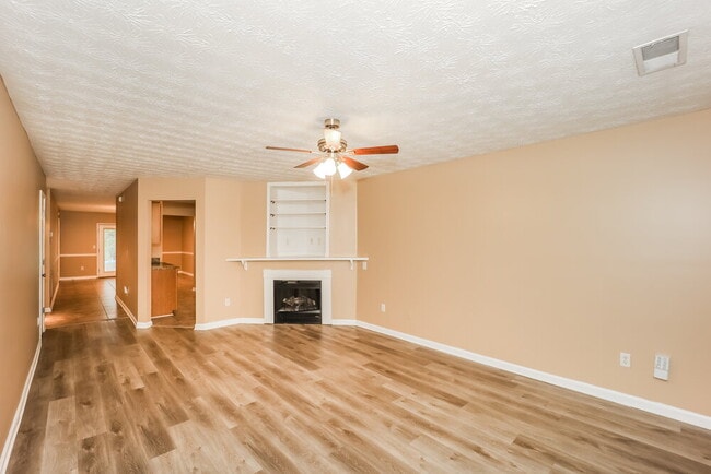 Photo - 468 Cathedral Dr